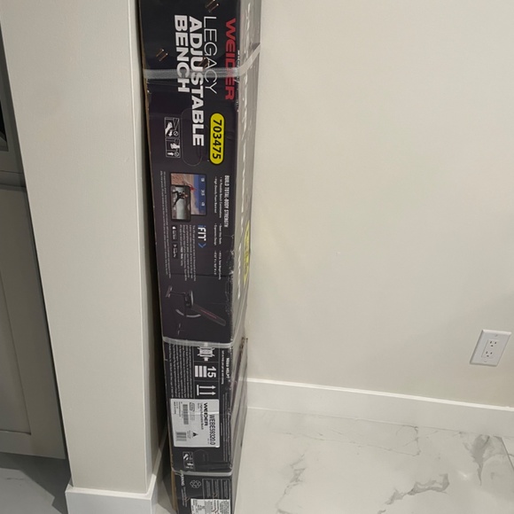 New Weider Legacy Adjustable Bench - Picture 2 of 2